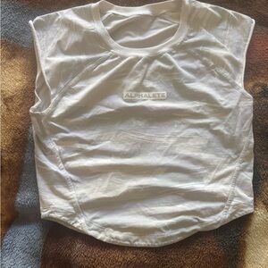 Alphalete Cream crop top Short Sleeve Tee